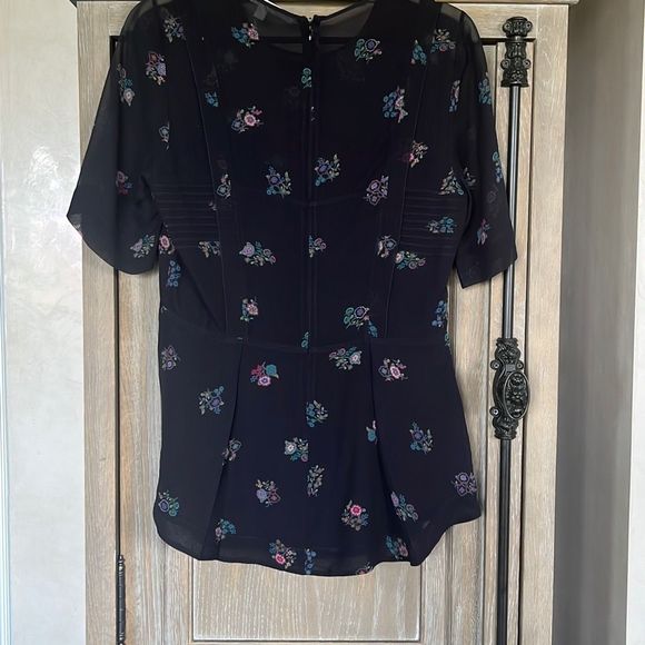 Veronica Beard Braden Papyrus Pintuck Sheer Chiffon Peplum Top size 4 - Picture 10 of 10